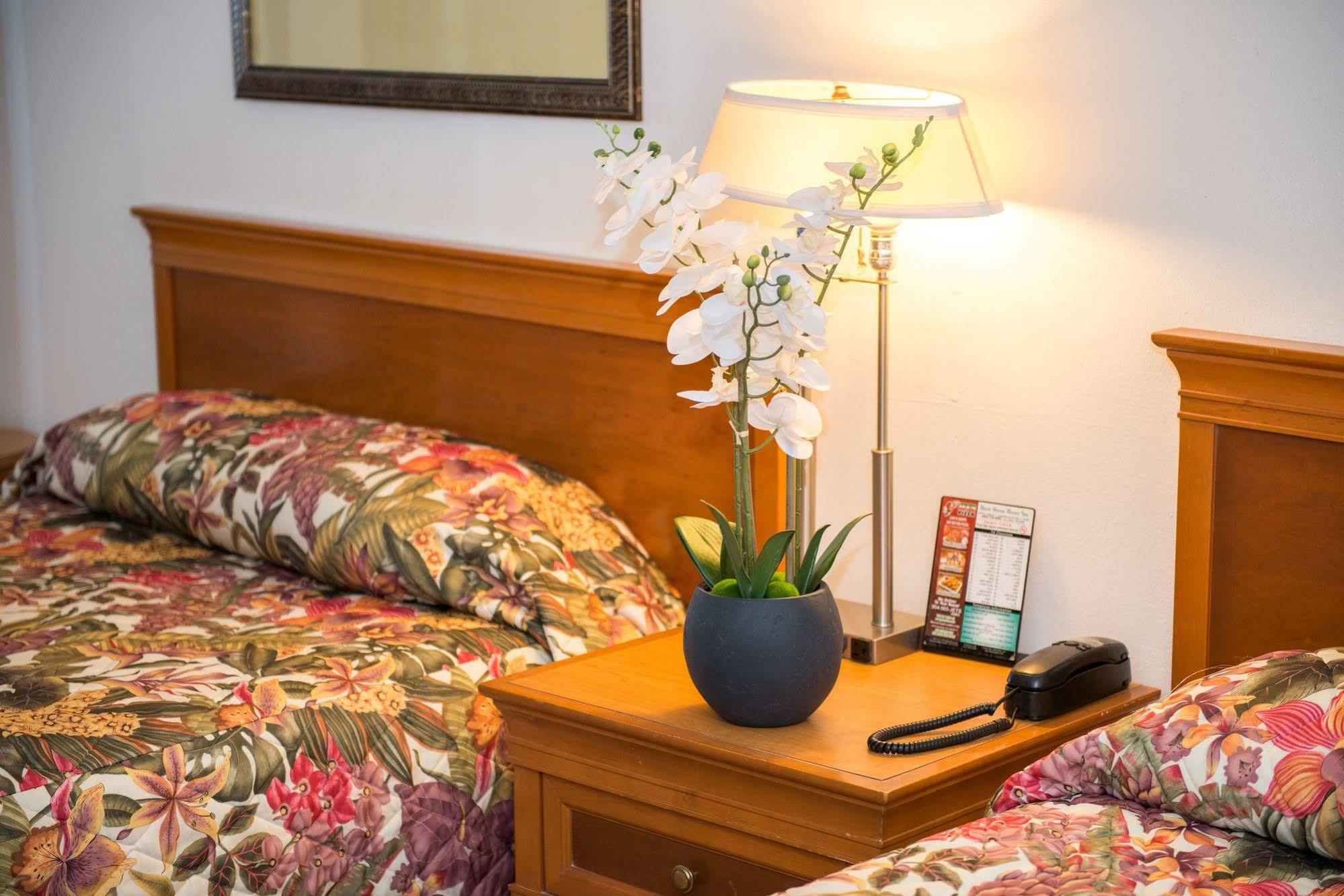Shore Haven Resort Inn 로더데일-바이더시 외부 사진